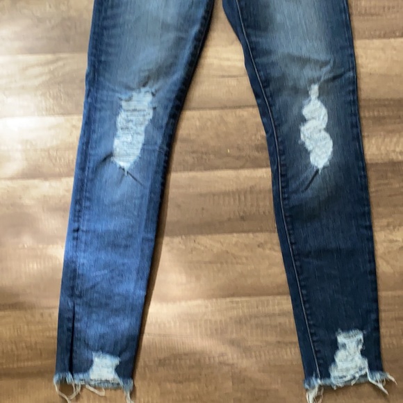 Madewell 9" High-Rise Skinny Jeans: Destructed Edition size 25 - Picture 8 of 16
